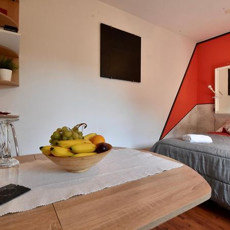 Cosy Medulin Apartments With Terrace Extérieur photo