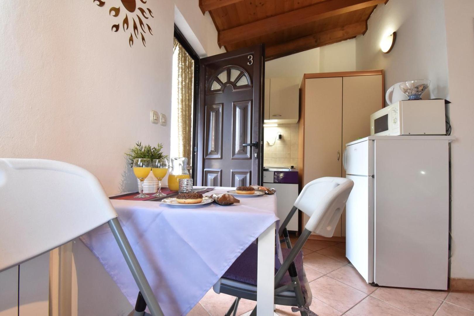 Cosy Medulin Apartments With Terrace Extérieur photo