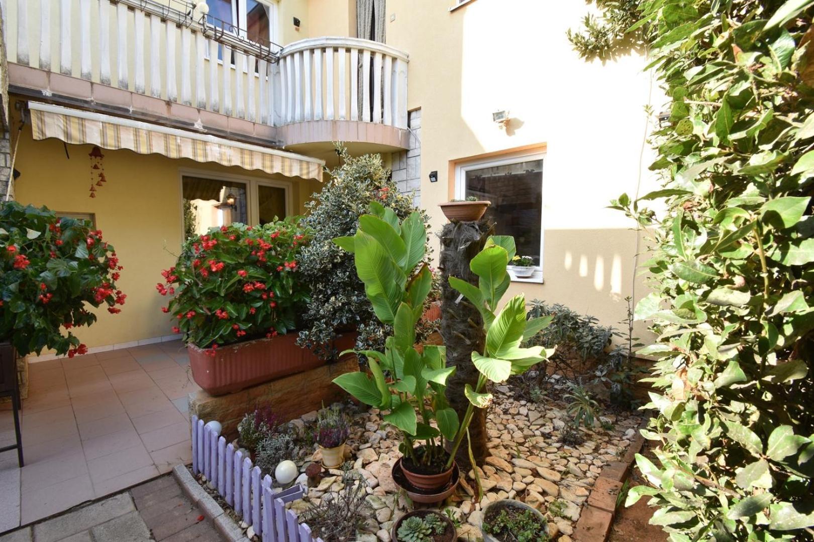 Cosy Medulin Apartments With Terrace Extérieur photo