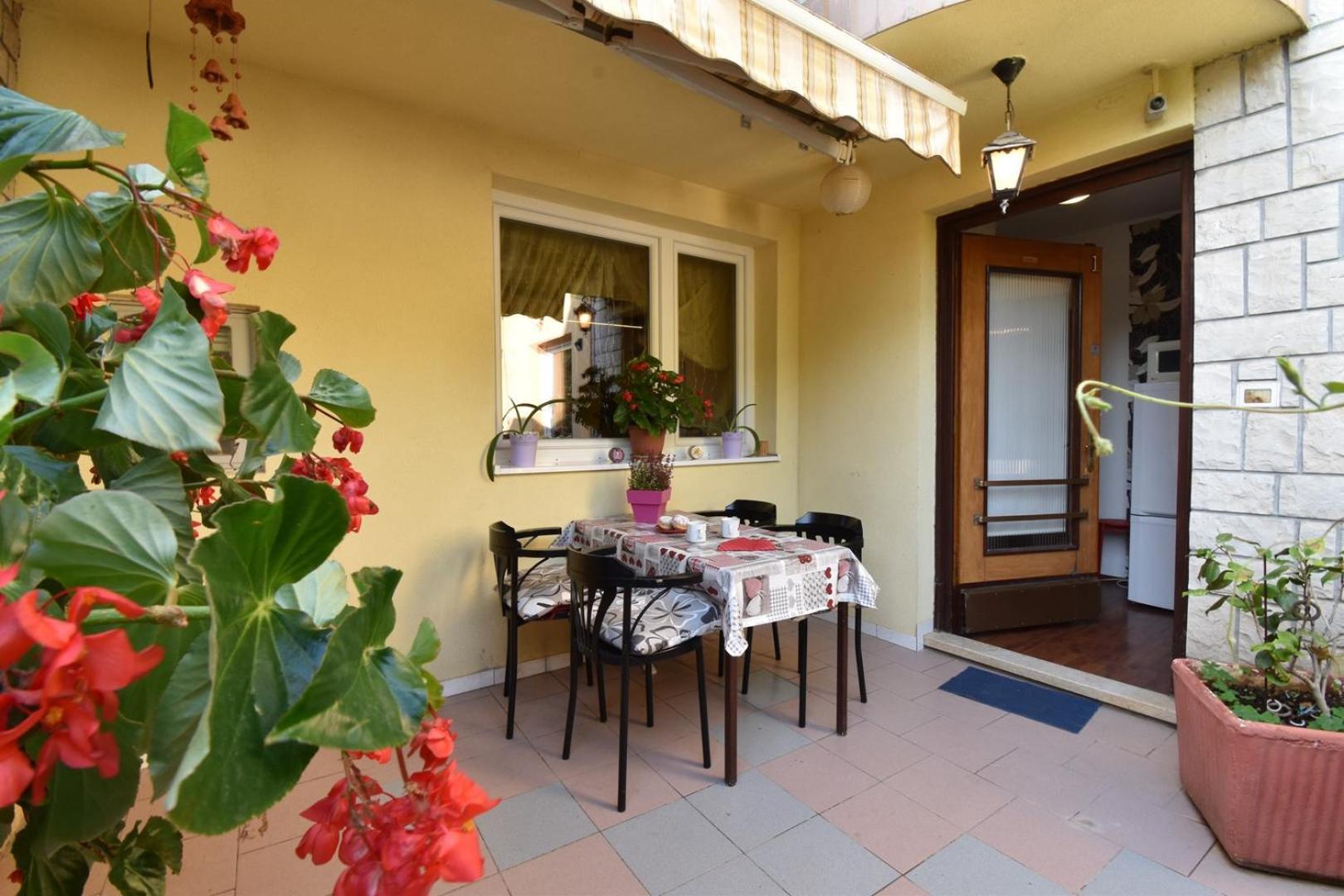 Cosy Medulin Apartments With Terrace Extérieur photo
